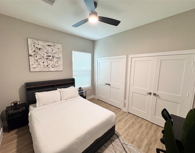 4923 Pederson Street - Photo Thumbnail 4