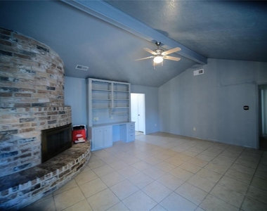 12327 Bexley Drive - Photo Thumbnail 6