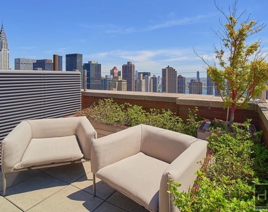 East 34th Street - Photo Thumbnail 10