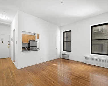 East 83rd Street - Photo Thumbnail 1