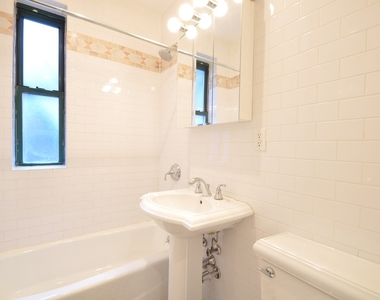 East 70th Street - Photo Thumbnail 4