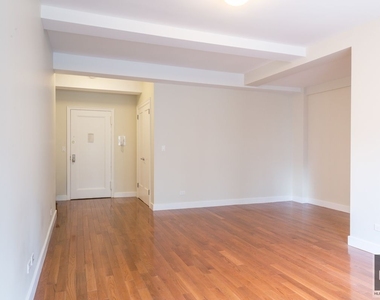 East 57th Street - Photo Thumbnail 1