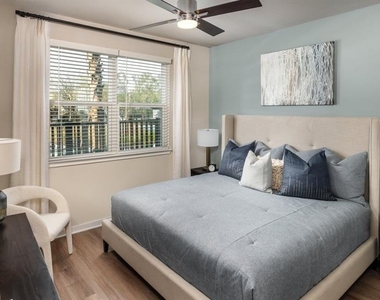10881 Caladesi Avenue - Photo Thumbnail 16