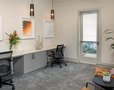 10881 Caladesi Avenue - Photo Thumbnail 5