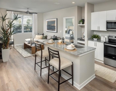10881 Caladesi Avenue - Photo Thumbnail 12
