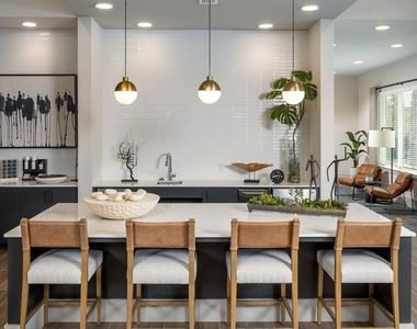 10881 Caladesi Avenue - Photo Thumbnail 3