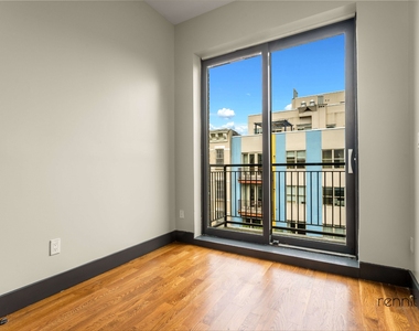 396 South 5th Street - Photo Thumbnail 12