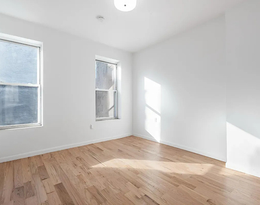 782 Bergen Street - Photo Thumbnail 3
