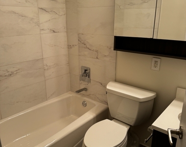 410 West 53rd Street - Photo Thumbnail 9
