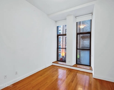 121 Madison Ave - Photo Thumbnail 2