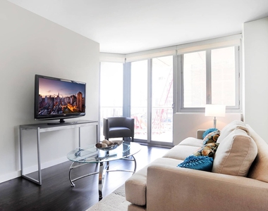 401 E 34th St - Photo Thumbnail 14