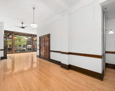 106 Lexington Avenue - Photo Thumbnail 10