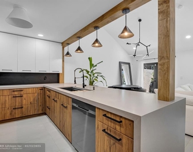 6850 Nw 2nd Ave - Photo Thumbnail 10