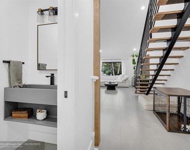 6850 Nw 2nd Ave - Photo Thumbnail 5