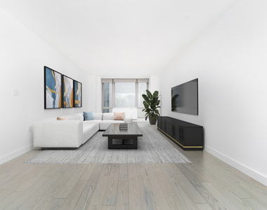 3 West 36th Street - Photo Thumbnail 2