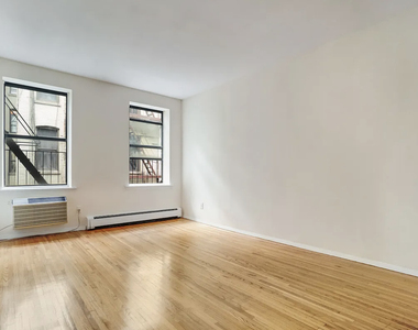 east 22nd Street - Photo Thumbnail 1