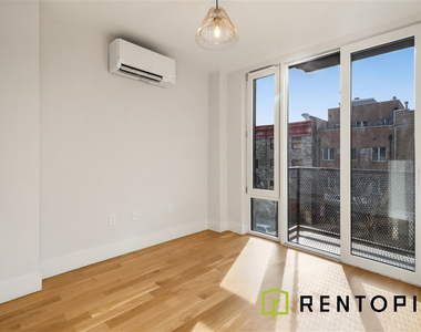 302 Graham Avenue - Photo Thumbnail 3