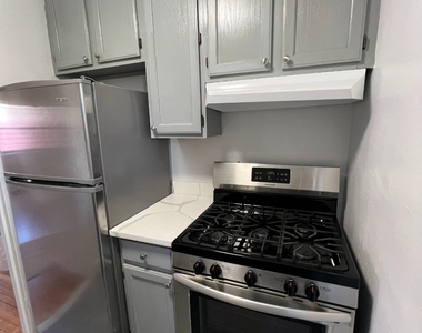 2065 shore blvd - Photo Thumbnail 0