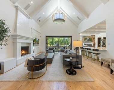 2 Terrabella Lane - Photo Thumbnail 12
