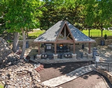 2 Terrabella Lane - Photo Thumbnail 36