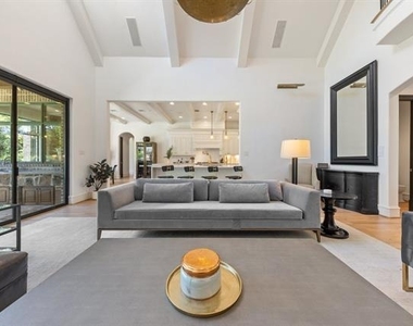 2 Terrabella Lane - Photo Thumbnail 14