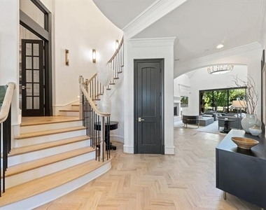 2 Terrabella Lane - Photo Thumbnail 3