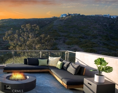 533 Temple Hills Drive - Photo Thumbnail 16