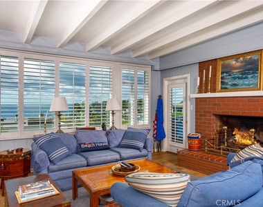 960 Cliff Drive - Photo Thumbnail 5