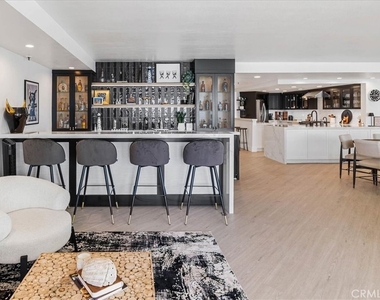 410 Corto Lane - Photo Thumbnail 6