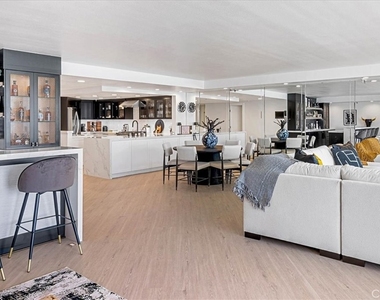 410 Corto Lane - Photo Thumbnail 7