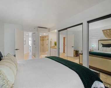 410 Corto Lane - Photo Thumbnail 20