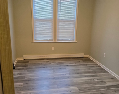 25-51 14th Street - Photo Thumbnail 13