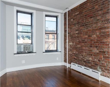 336 E 18th St - Photo Thumbnail 3