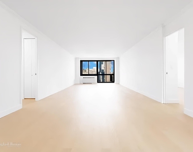 245 E 58th St - Photo Thumbnail 6