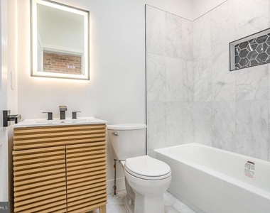 536 Hobart Pl #536 Nw - Photo Thumbnail 4