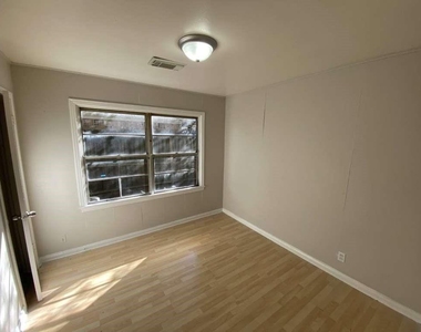5810 Belmark Street - Photo Thumbnail 8