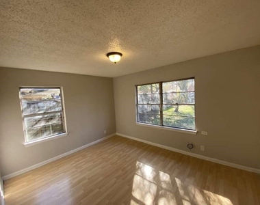 5810 Belmark Street - Photo Thumbnail 6