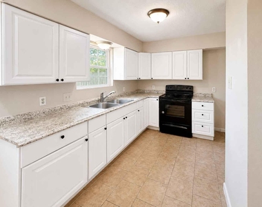 8607 Sherrywood Drive - Photo Thumbnail 17