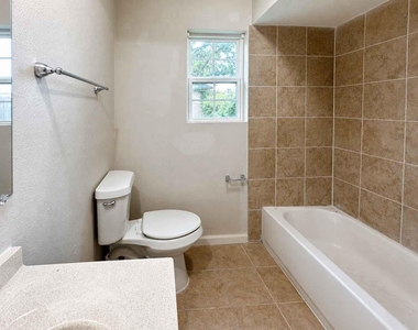 8607 Sherrywood Drive - Photo Thumbnail 33