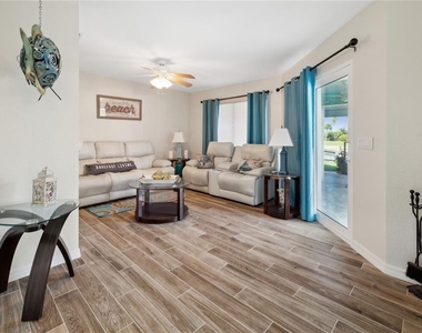 10264 Winnipeg Street - Photo Thumbnail 15