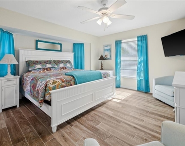 10264 Winnipeg Street - Photo Thumbnail 17