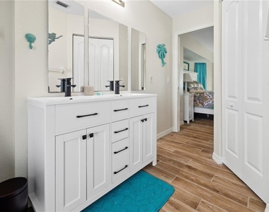 10264 Winnipeg Street - Photo Thumbnail 20