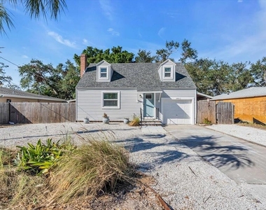 3843 Chapel Drive - Photo Thumbnail 2