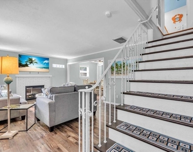 3843 Chapel Drive - Photo Thumbnail 12