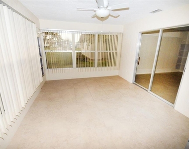 3961 Ashwood Lane - Photo Thumbnail 5
