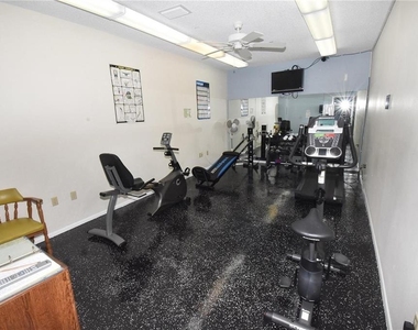 3961 Ashwood Lane - Photo Thumbnail 17