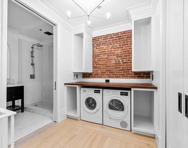 320 Tappan St. - Photo Thumbnail 8