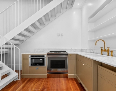 320 Tappan St. - Photo Thumbnail 3