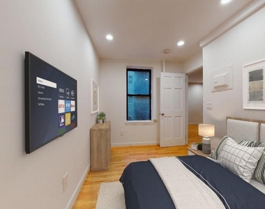 30 Charlton Street - Photo Thumbnail 0