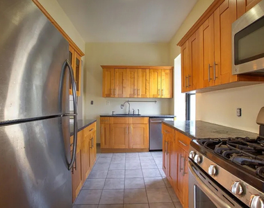 259 Lenox Avenue - Photo Thumbnail 4